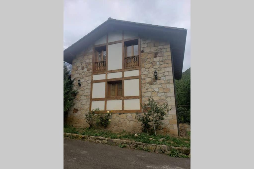 Villa Casa El Vinadal Arguebanes Exterior foto