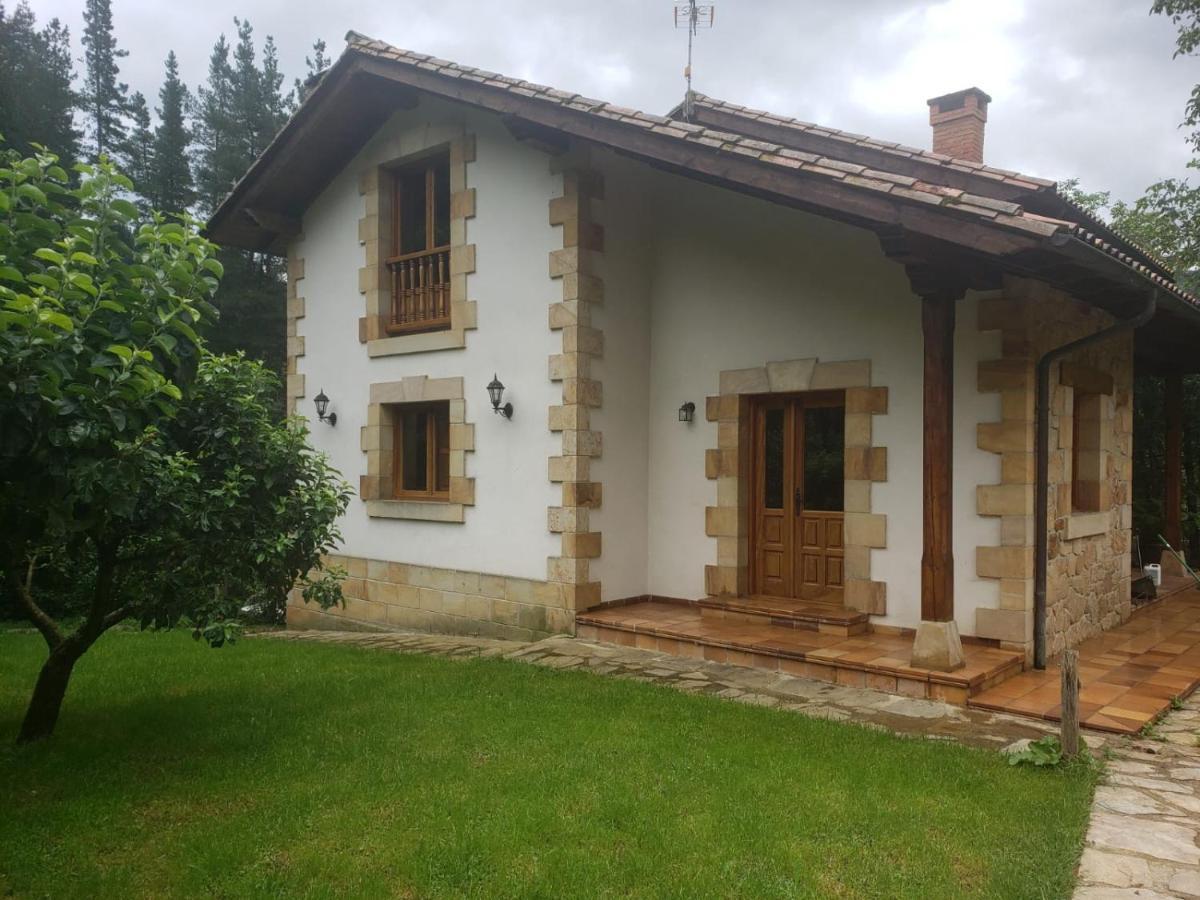 Villa Casa El Vinadal Arguebanes Exterior foto